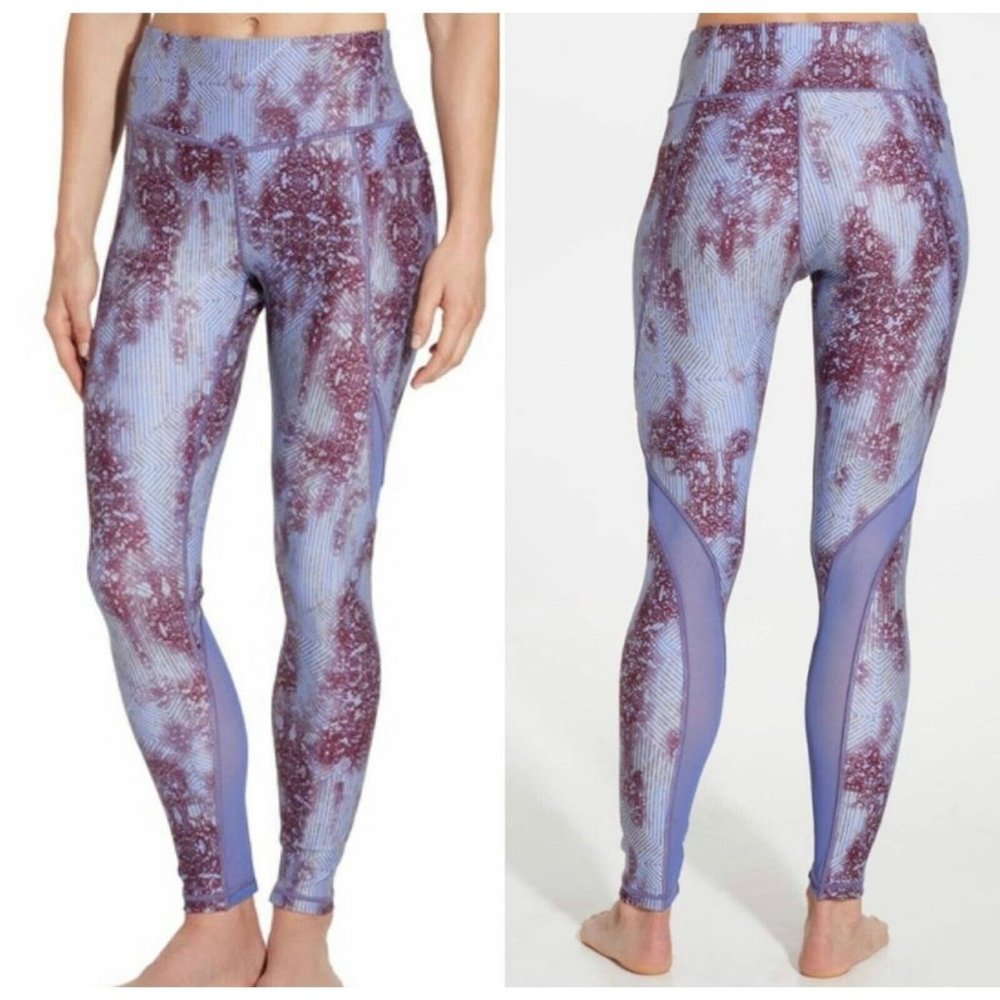 Calia By Carrie Underwood  Size Small Essentials Zipper Pocket Leggings Purple